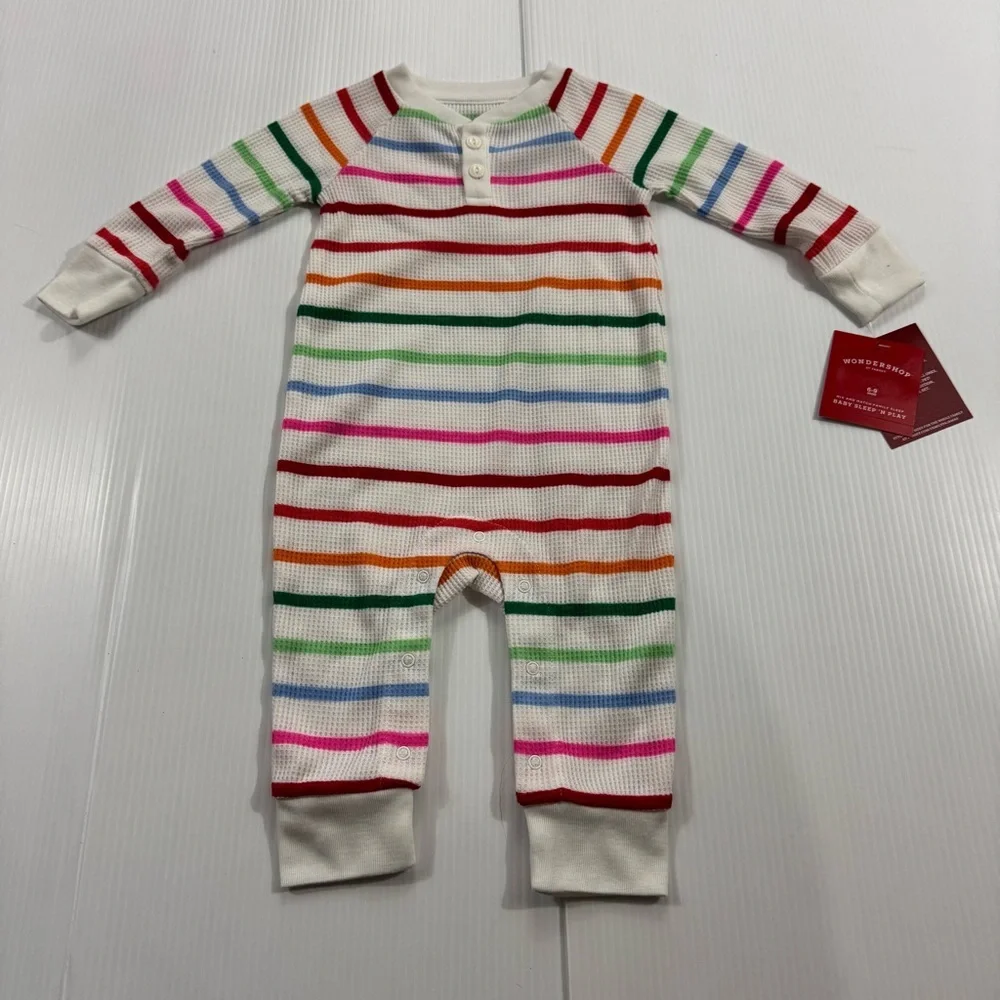 548. NWT Wondershop Colorful Striped Kids Footie (6-9 months)